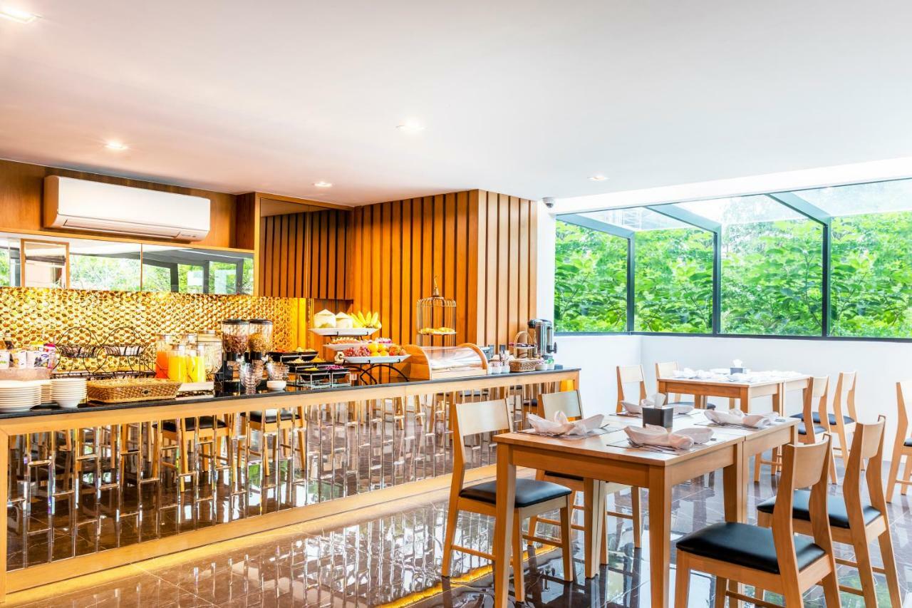 The Grand Sala Thai Bangkok Bagian luar foto